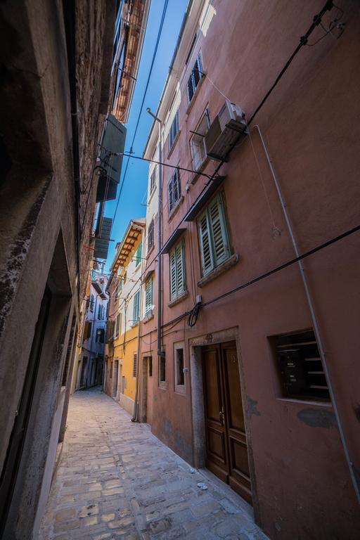 Apartman Delfin Rovinj Eksteriør bilde