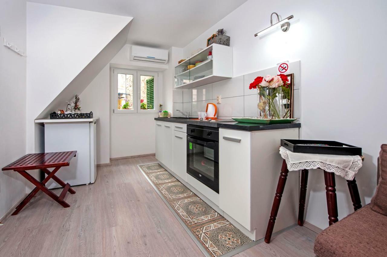 Apartman Delfin Rovinj Eksteriør bilde